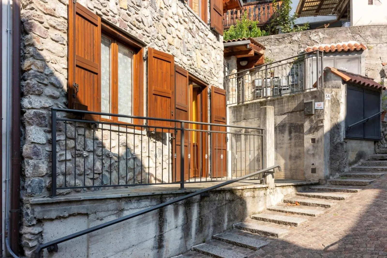 Casa Girasole, Costa Volpino Ospitar Apartman